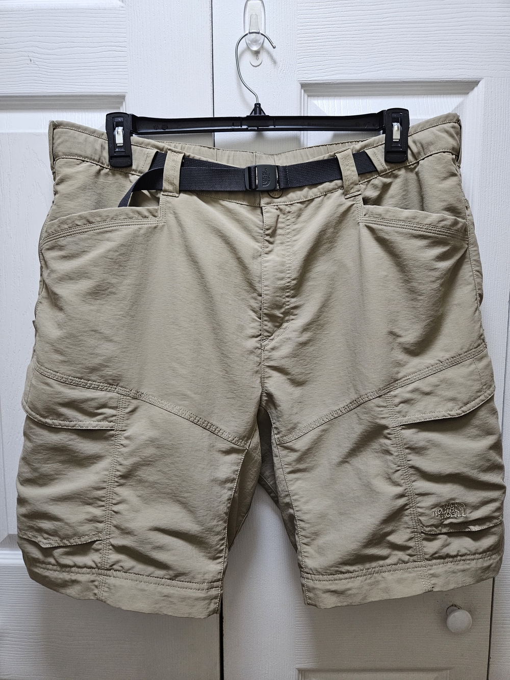 The North Face Men's Convertible Cargo Khaki Shorts with Black Belt XL/TG EUC